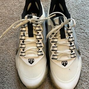 Never Worn Mens Nike Trout Shoes